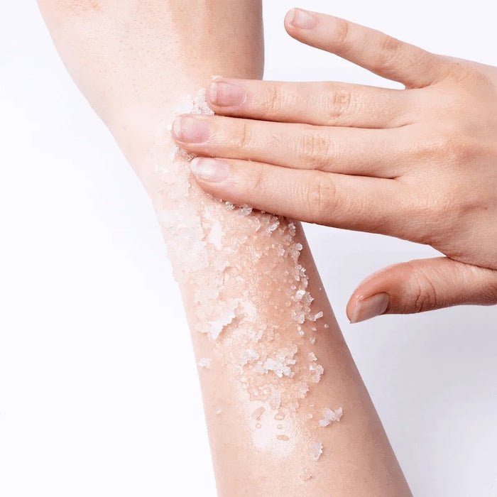 Body Scrub on underarm