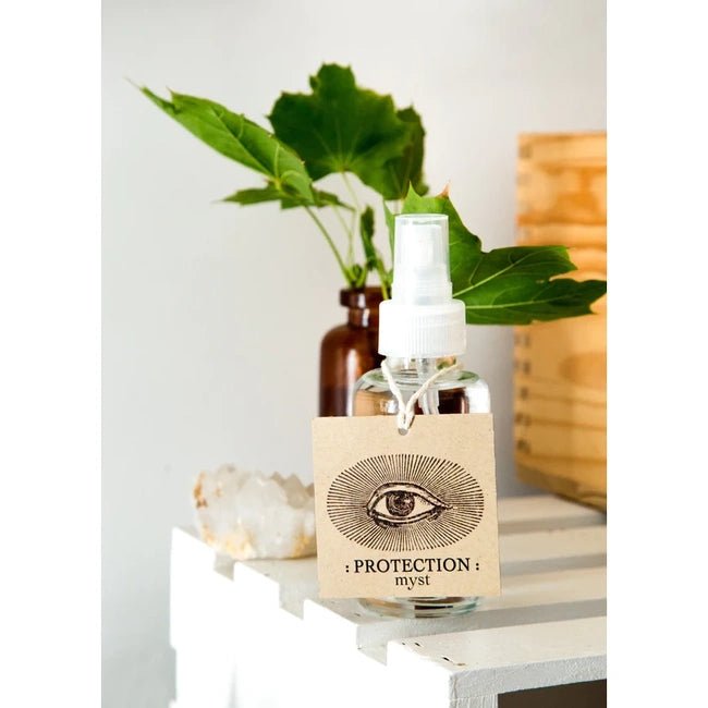 Palo Santo Protection Mist Lifestyle Picture