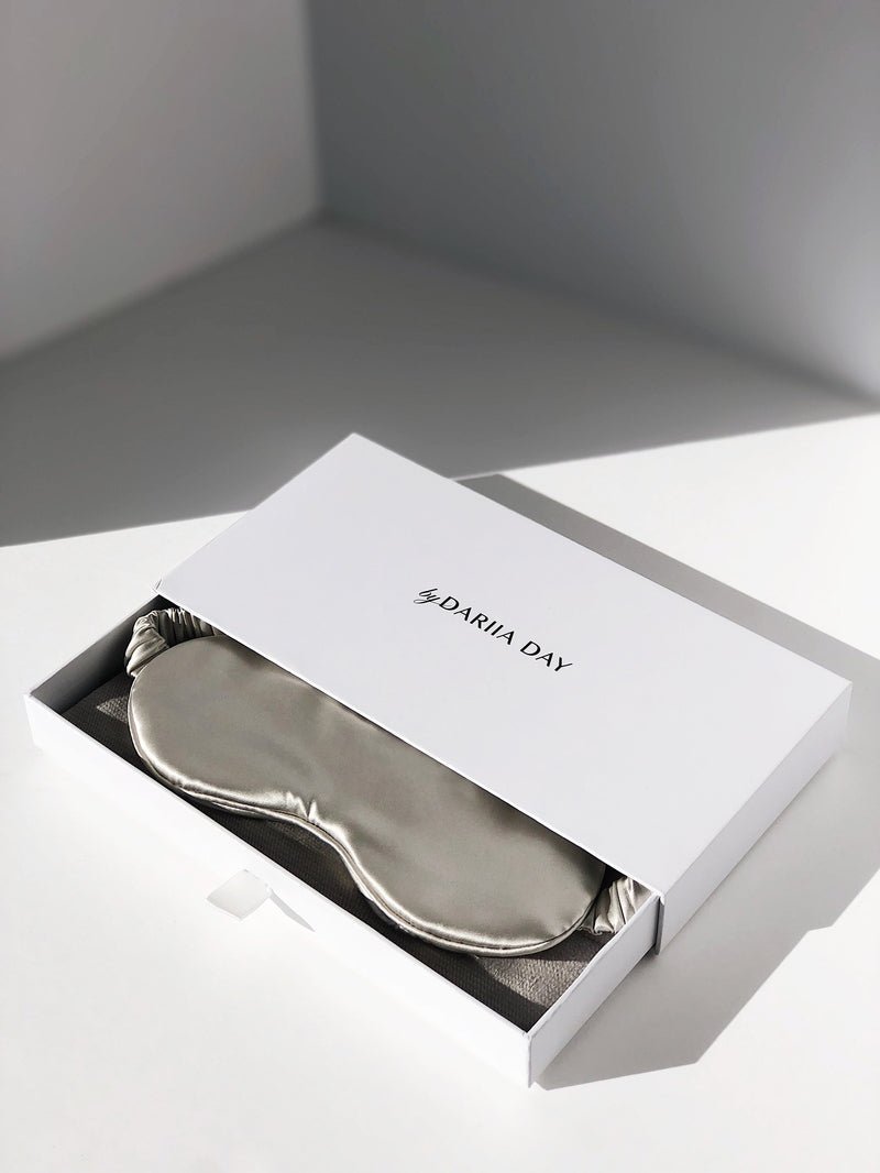 Silk Eye Mask Silver Grey in box