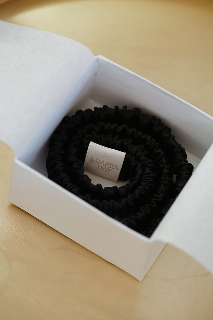 Silk Headband Midnight Black open box