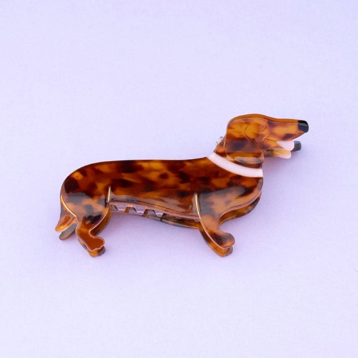 Coucou Suzette Dachshund Hair Claw - Produktbild lila Hintergrund