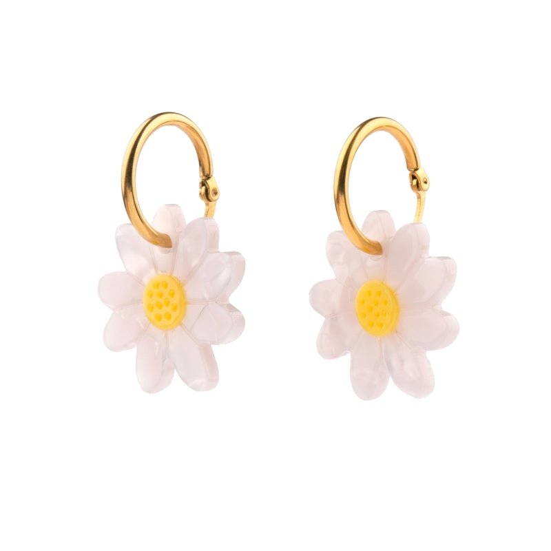 Coucou Suzette Daisy Earrings - weißer Hintergrund