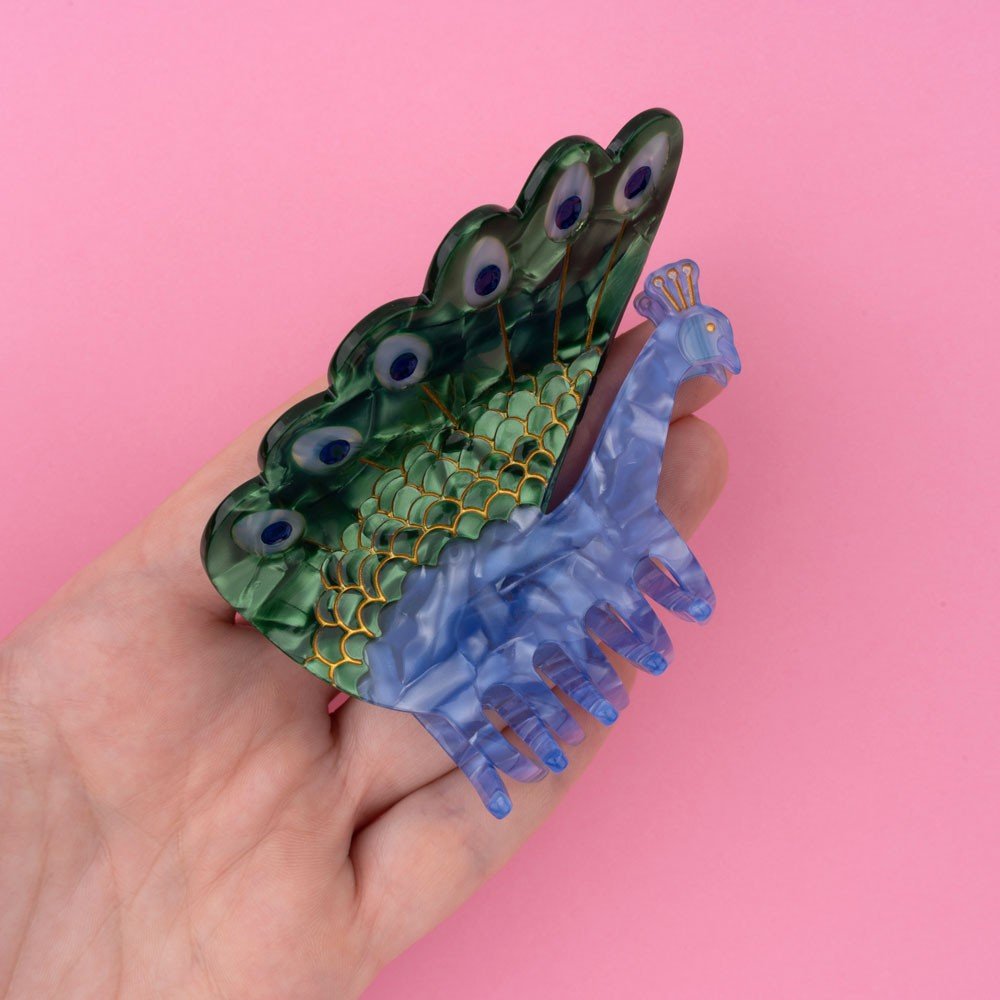 Peacock Hair Claw - Handmodel Details