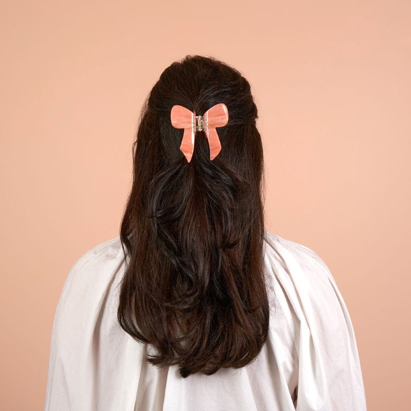 Coucou Suzette Pink Bow Hair Claw - Model