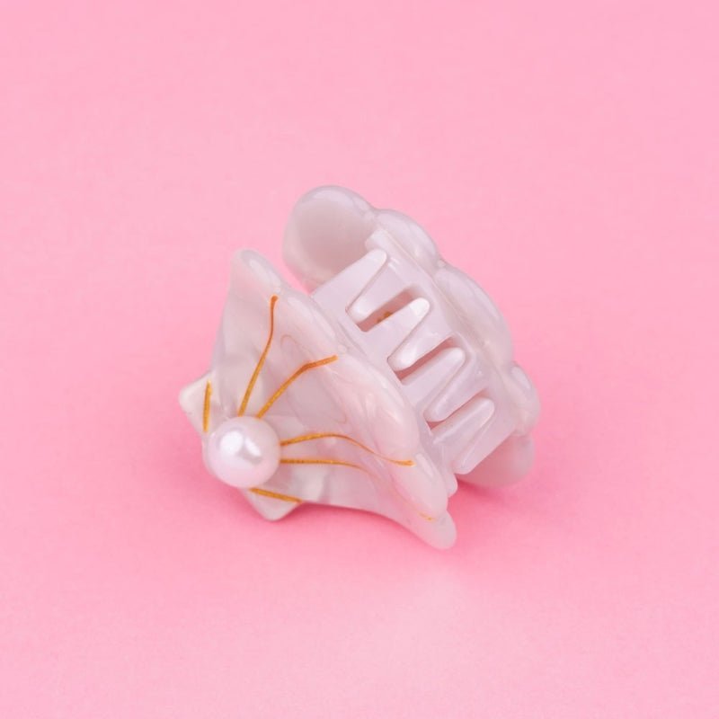 Coucou Suzette Scallop Shell Mini Hair Claw - Detail Clip