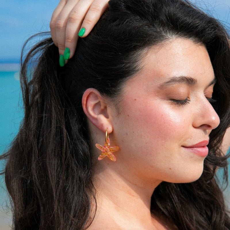 Coucou Suzette Starfish Earrings - Model Tragebild