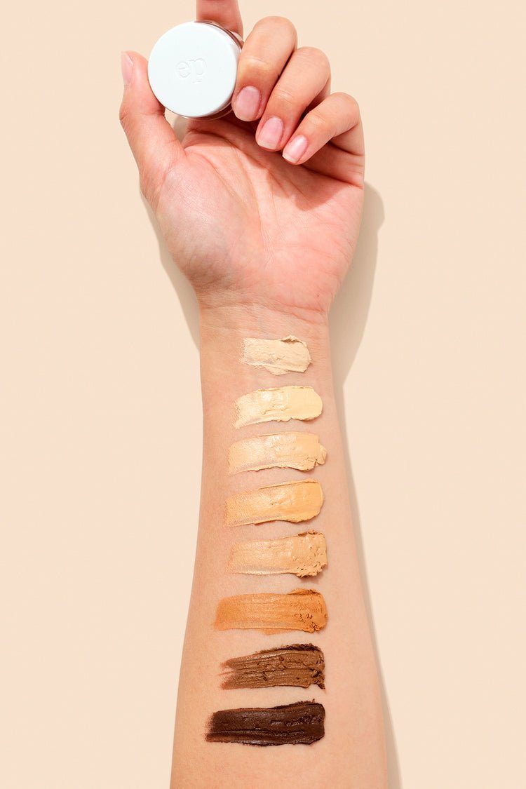 Arnica All-Cover Pot Mocha Swatch on arm