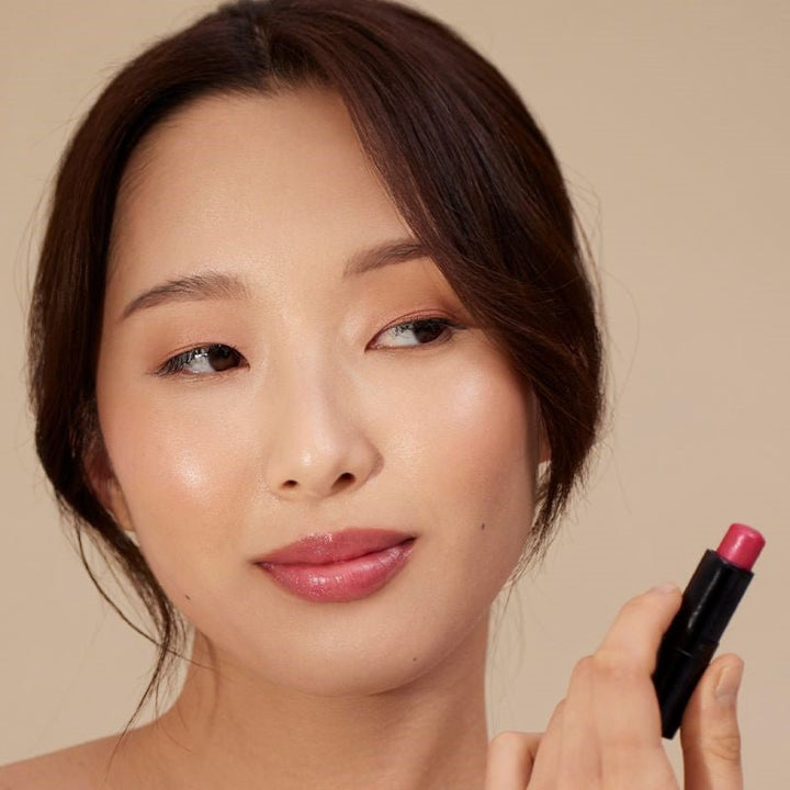 Henné Organics Luxury Lip Tint Azalea - Model 1