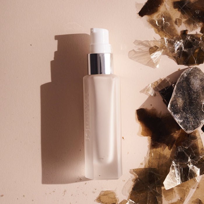 Kjaer Weis The Beautiful Primer Mica