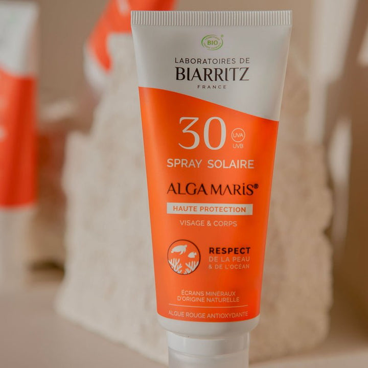 Laboratoires de Biarritz Sonnenspray LSF 30  Close up