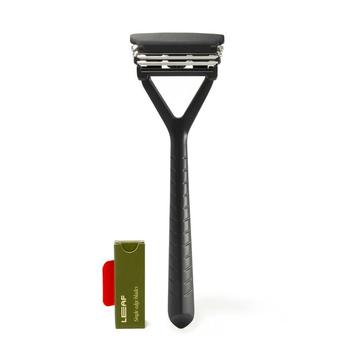 The Leaf Razor Kit Black with blades