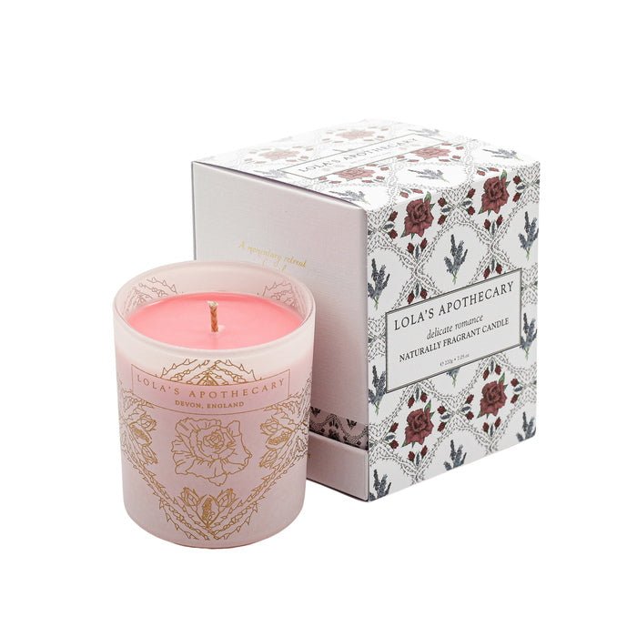 Delicate Romance Naturally Fragrant Candle 220 g