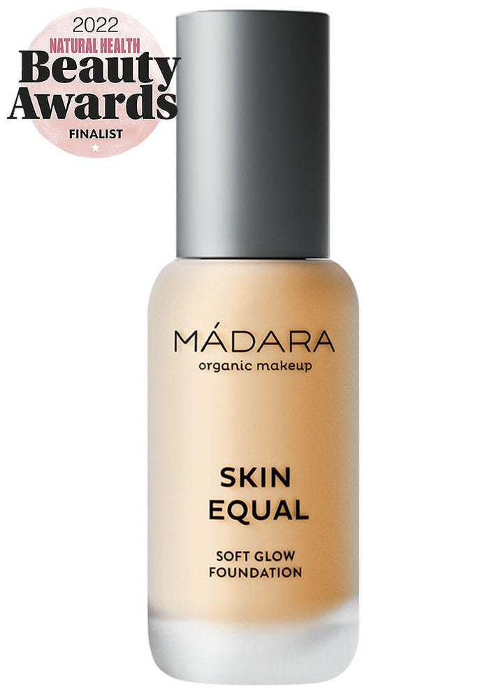 Mádara Skin Equal Soft Glow Foundation - Award