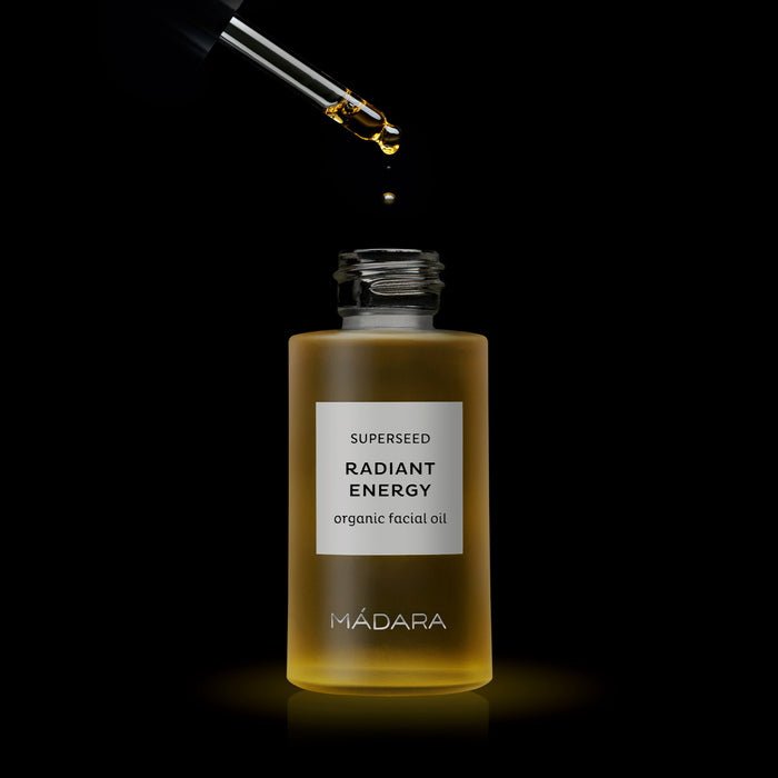 Mádara Superseed Radiant Energy Facial Oil 30 Texture