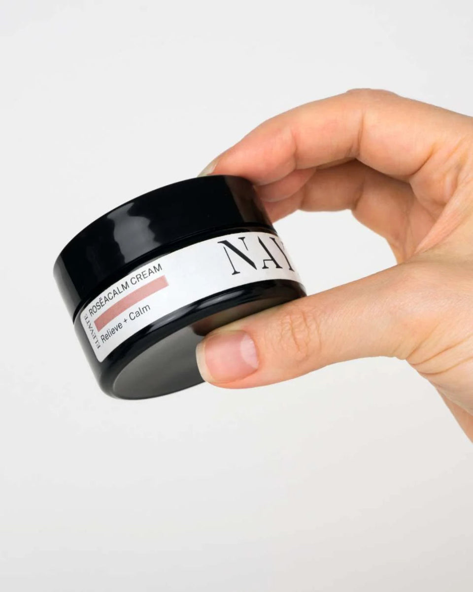 Naya Calm Me RosēaCalm Creme - Produkt Handmodel