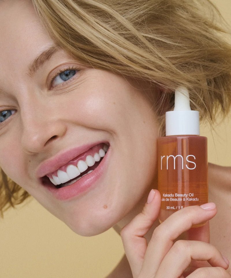 RMS Beauty Kakadu Beauty Oil Model