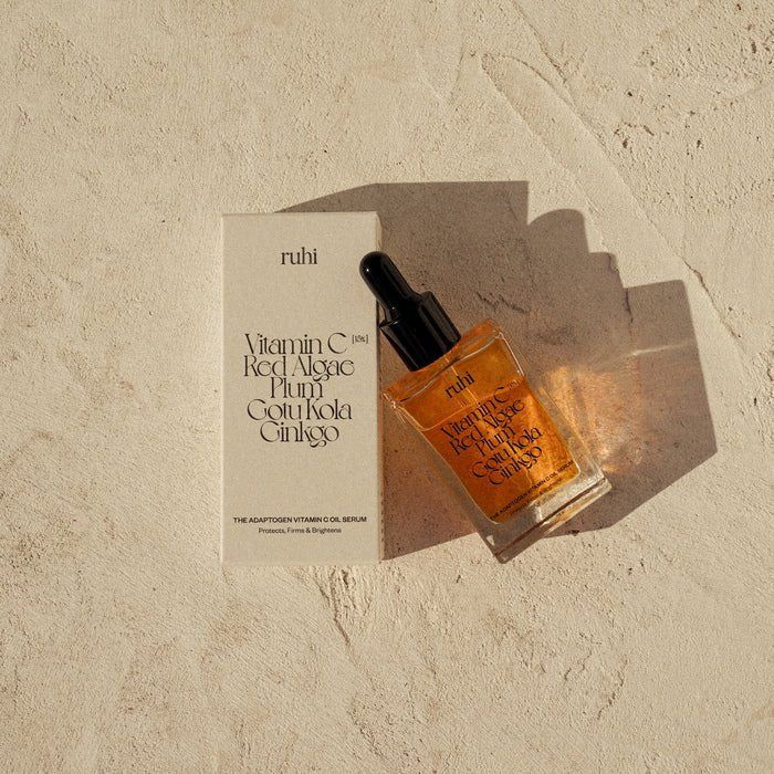 Ruhi Rituals The Adaptogen Vitamin C Oil Serum Mood with packaging