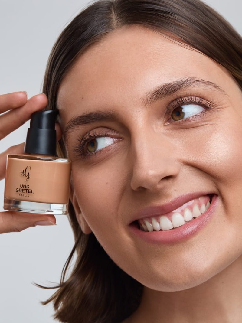 Beste CCC Cream Serum Foundation Medium Model 3