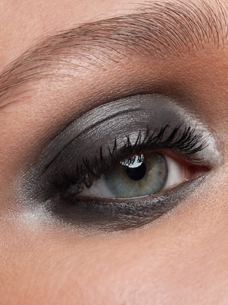 Luk Cream Eye Stick Magic Grey Look 2